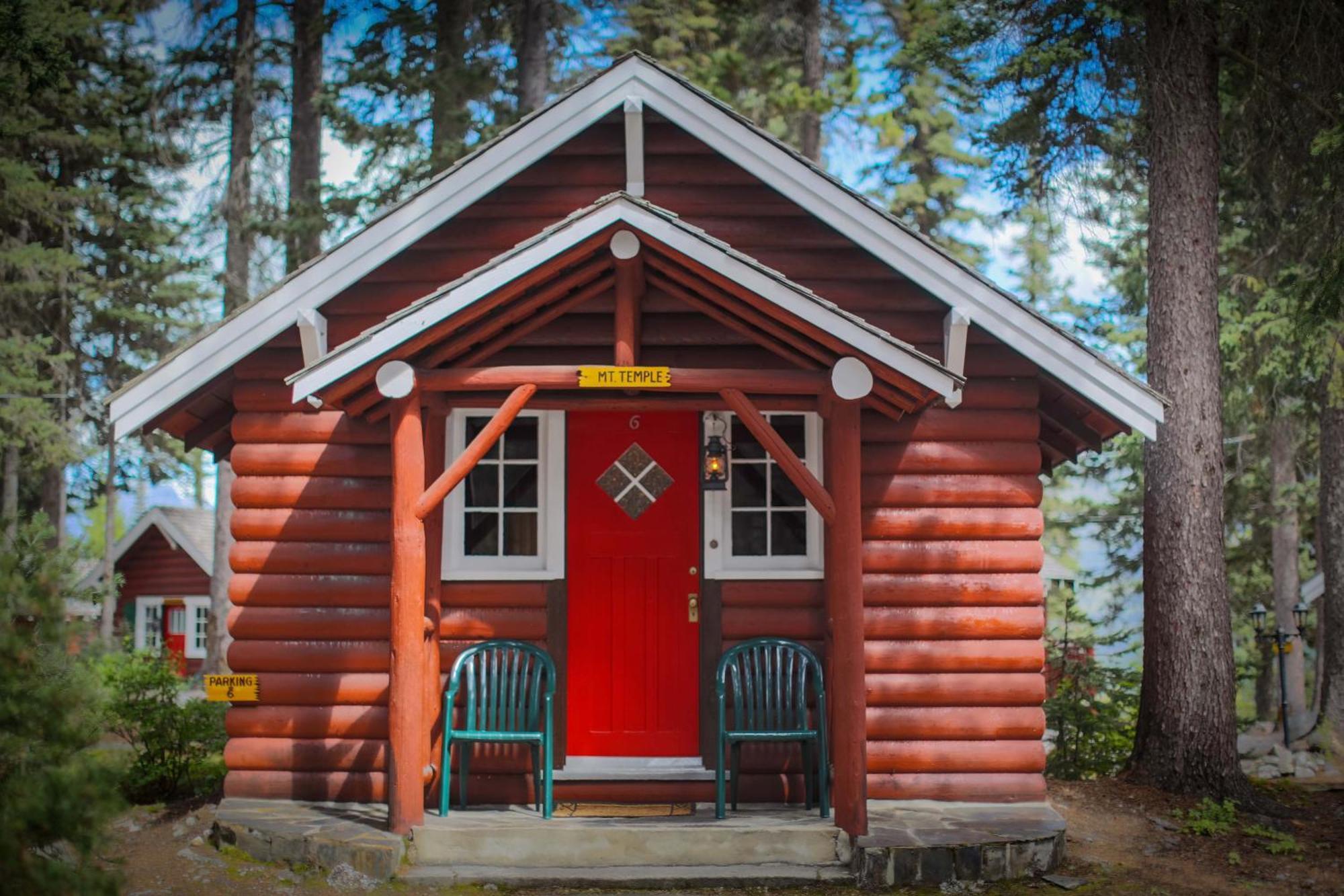 Lodge Paradise And Lake Louise
