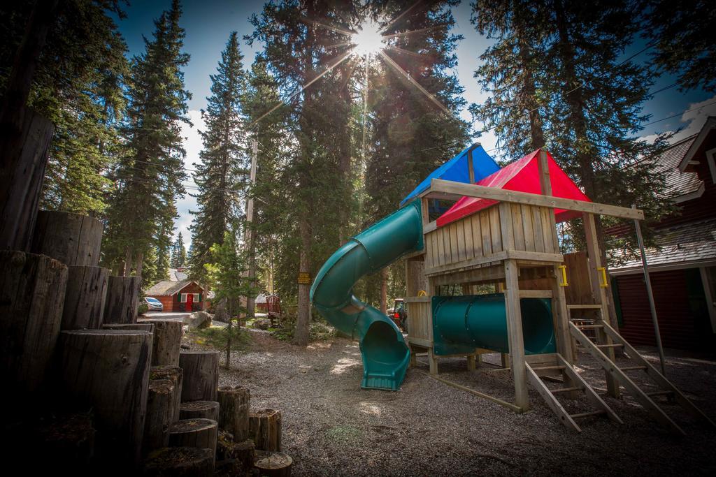Paradise And Lodge